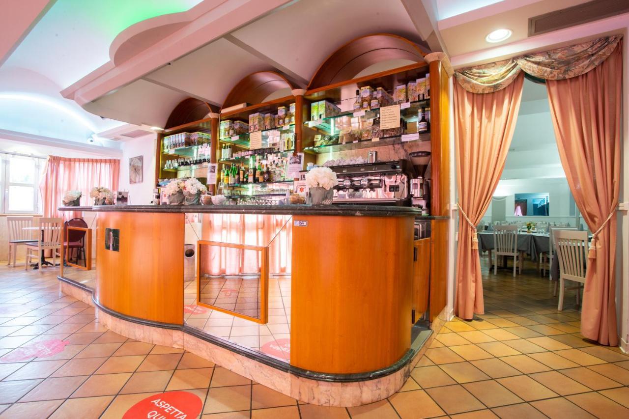 Hotel Villa Verde Rivotorto Eksteriør billede